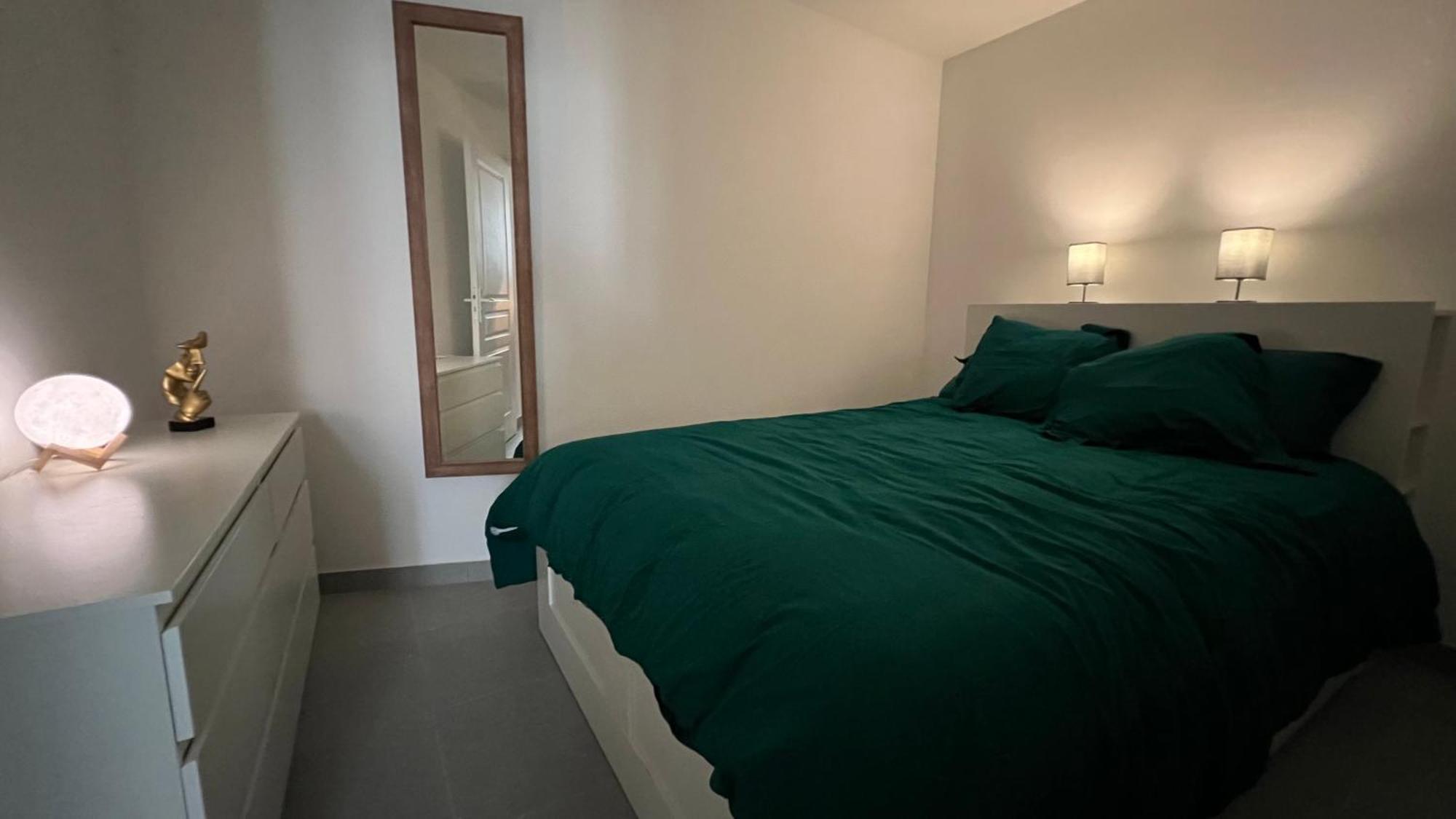 Fenix Appartement T2 40 M2 Cosy Rdc Plein Centre Ville Pierrelatte Ngoại thất bức ảnh